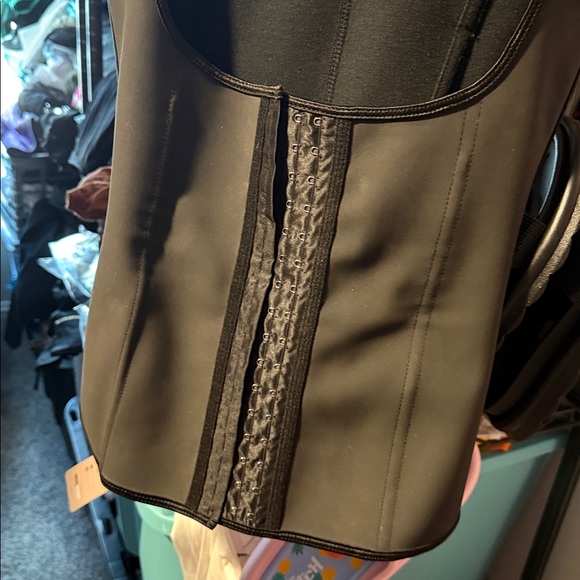 Shapeware top - Picture 8 of 10